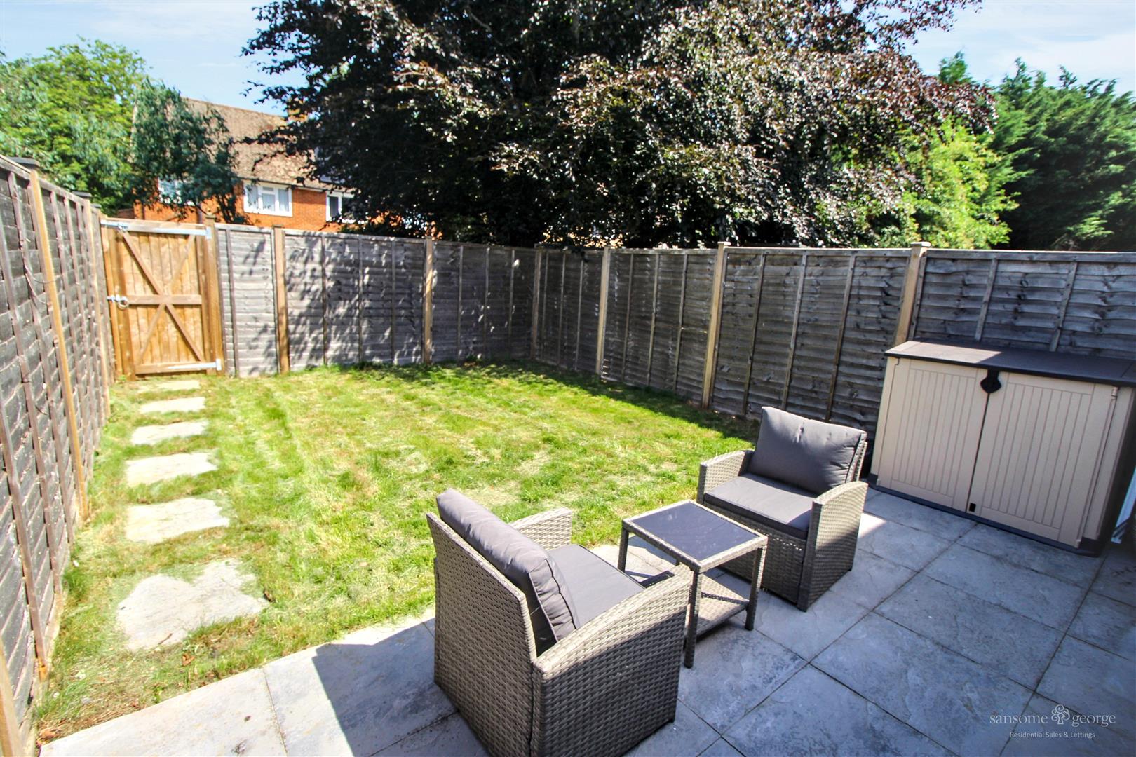 Meadow Way, Theale, Reading